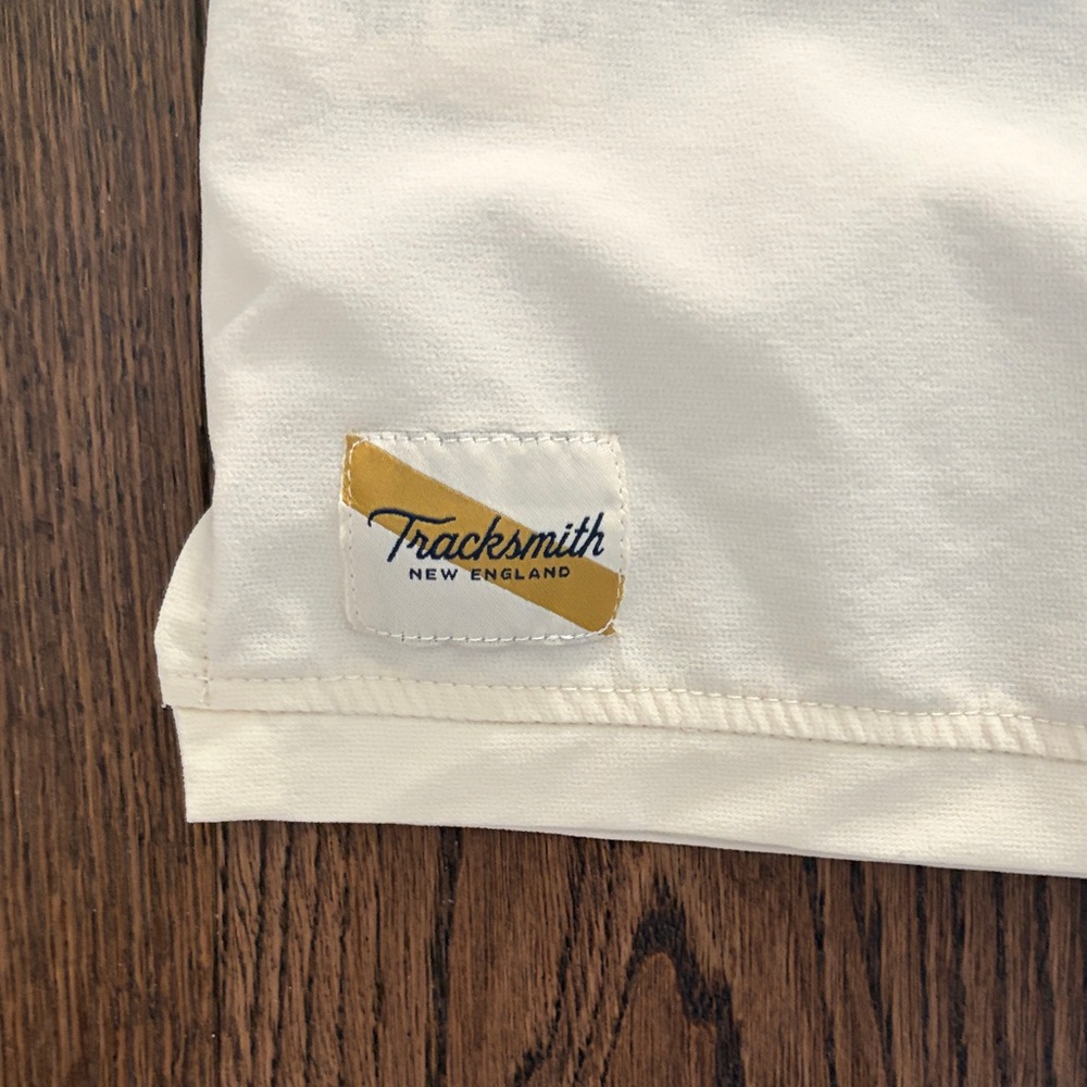 Tracksmith Harbor Shell - Picture 5 of 6